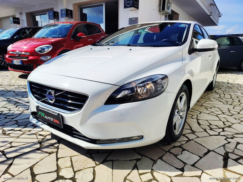 Volvo V40 D2 1.6 Powershift Summum