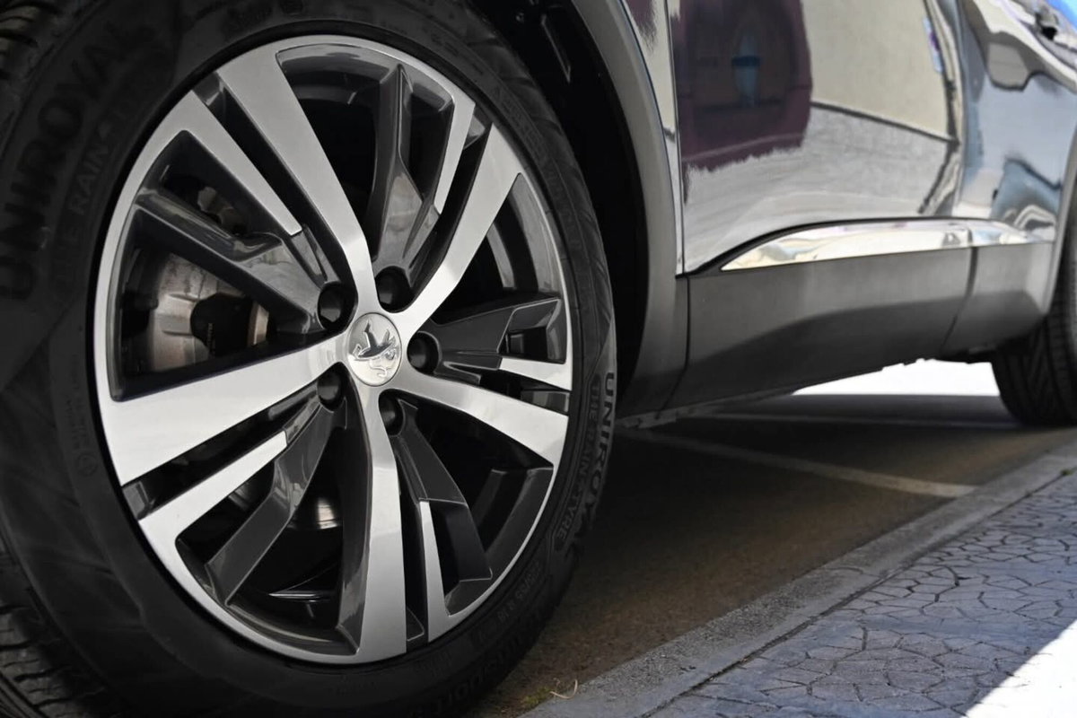 Peugeot 3008 BlueHDi 130 S&S EAT8 Allure Pack (13)