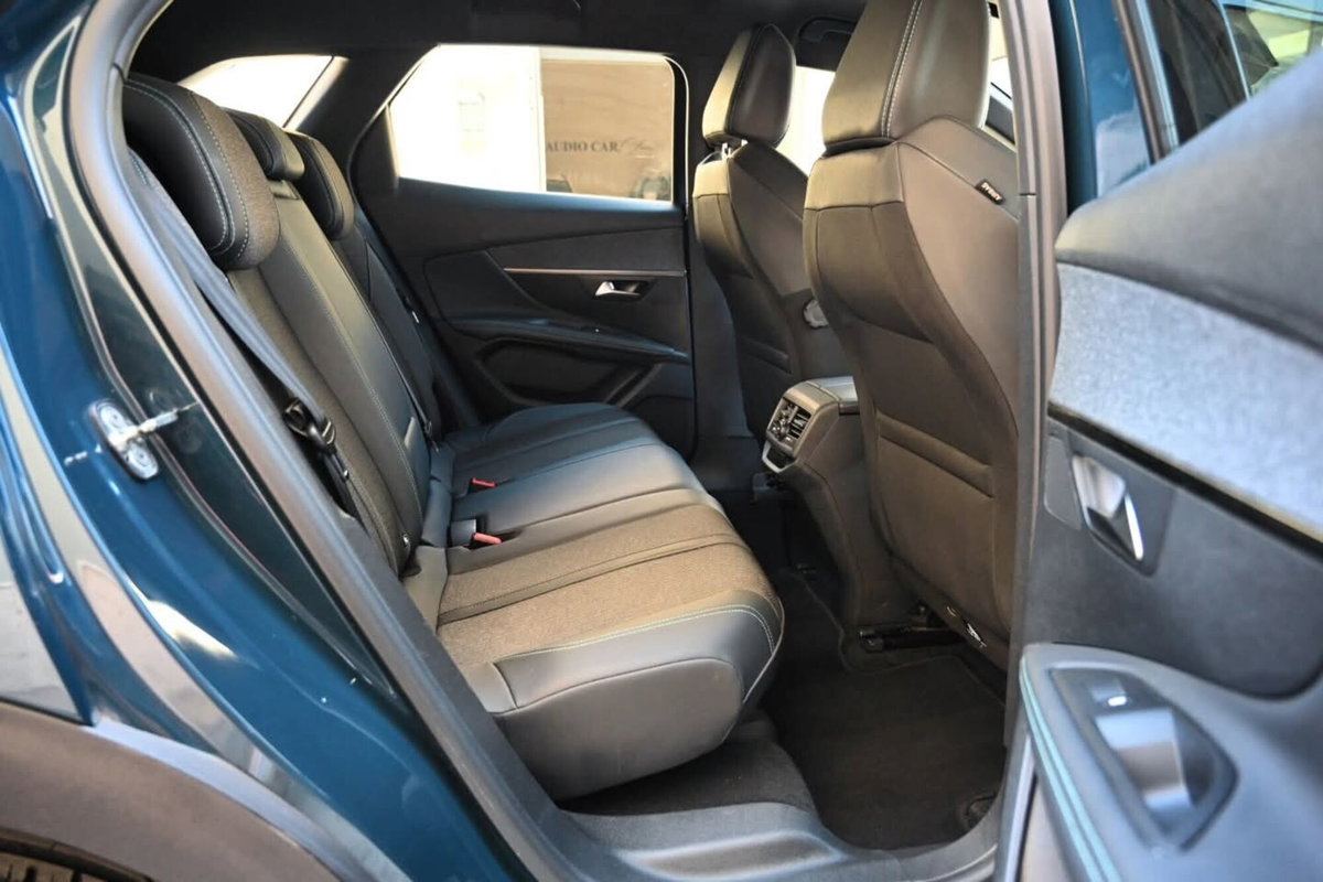 Peugeot 3008 BlueHDi 130 S&S EAT8 Allure Pack (7)