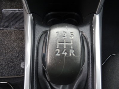 Peugeot 2008 VTi 82CV Active (18)