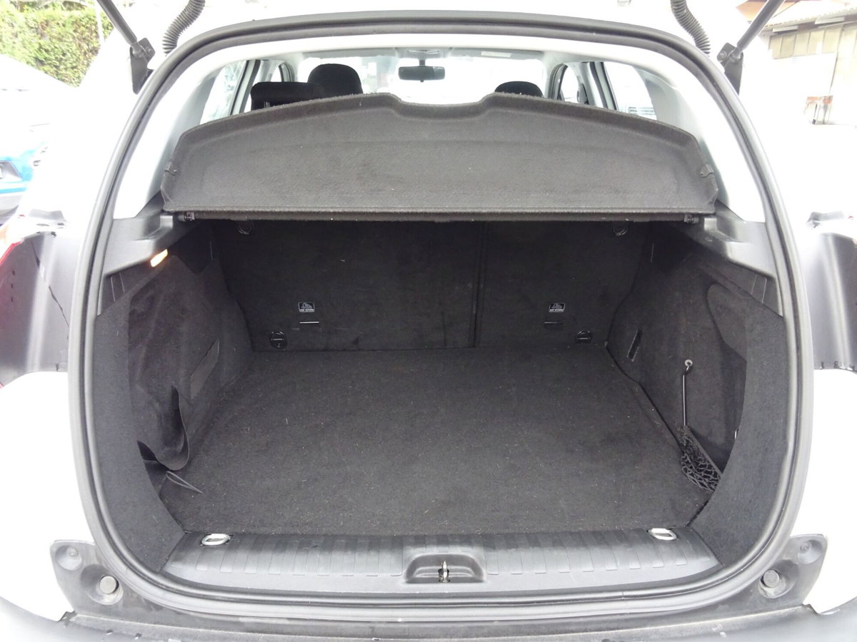 Peugeot 2008 82 Active (9)