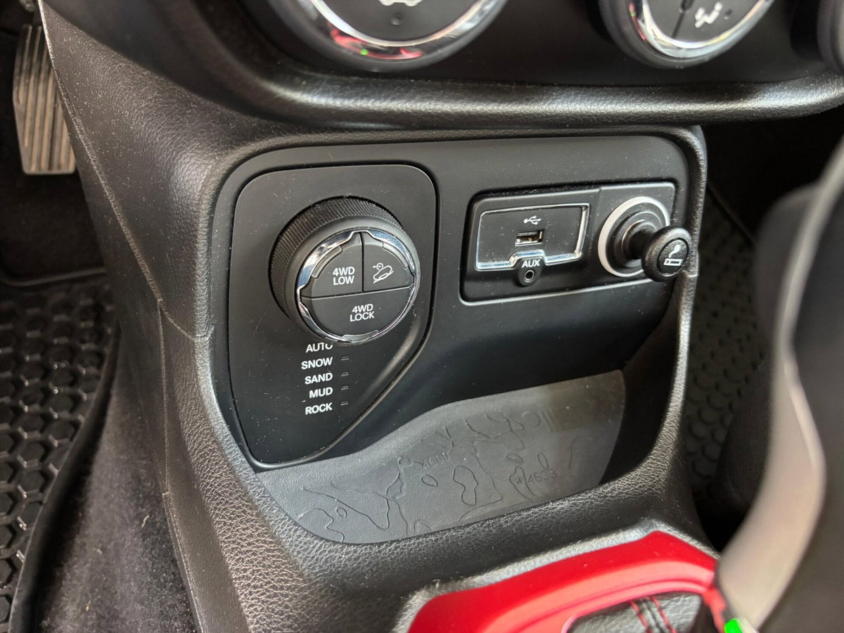 Jeep Renegade 2.0 Mjt 170CV 4WD Active Drive Low Trailhawk (18)
