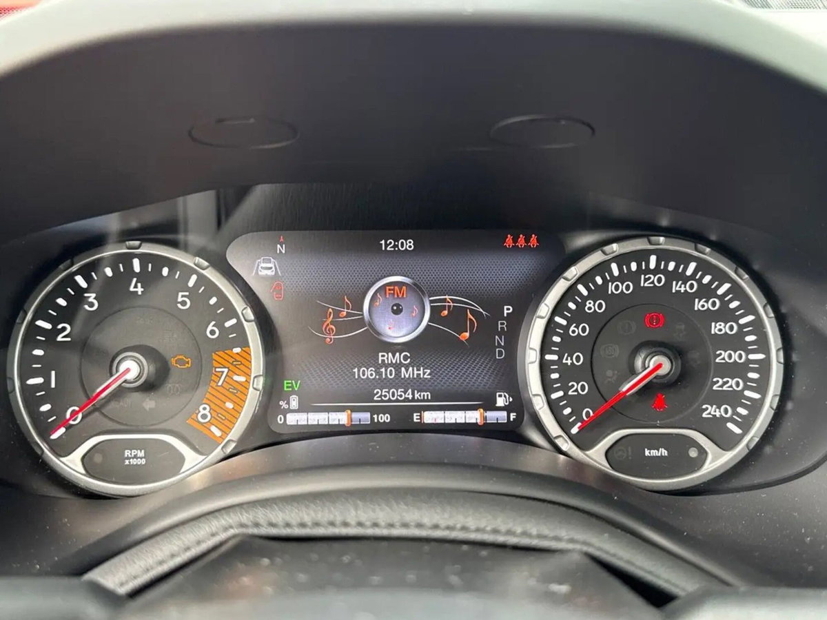Jeep Renegade 1.5 Turbo T4 MHEV Limited (7)