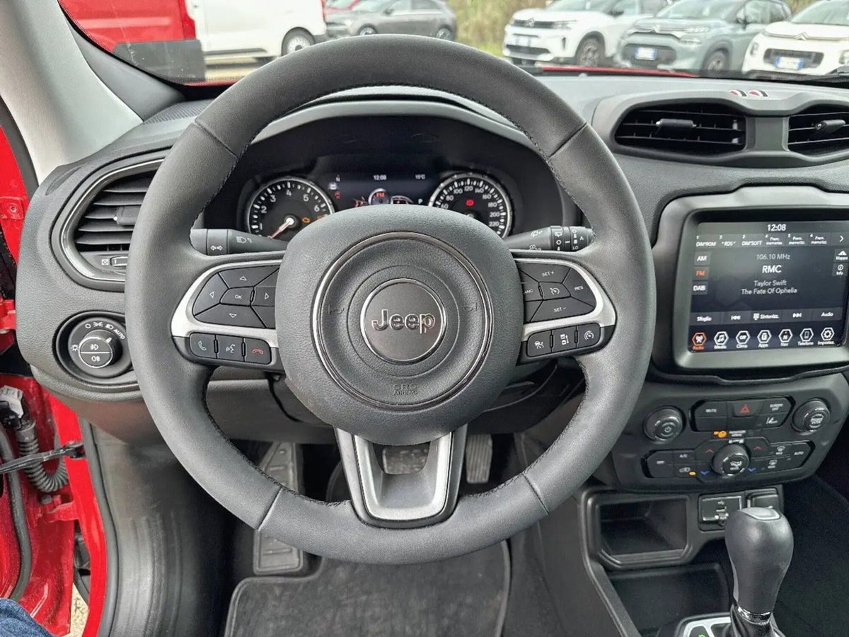 Jeep Renegade 1.5 Turbo T4 MHEV Limited (9)