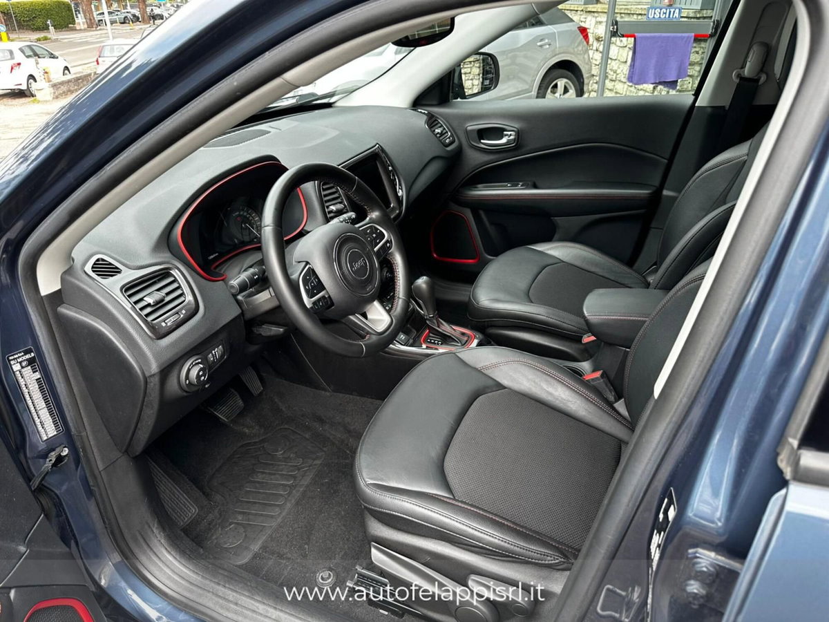Jeep Compass 1.3 turbo t4 phev Trailhawk 4xe auto (17)