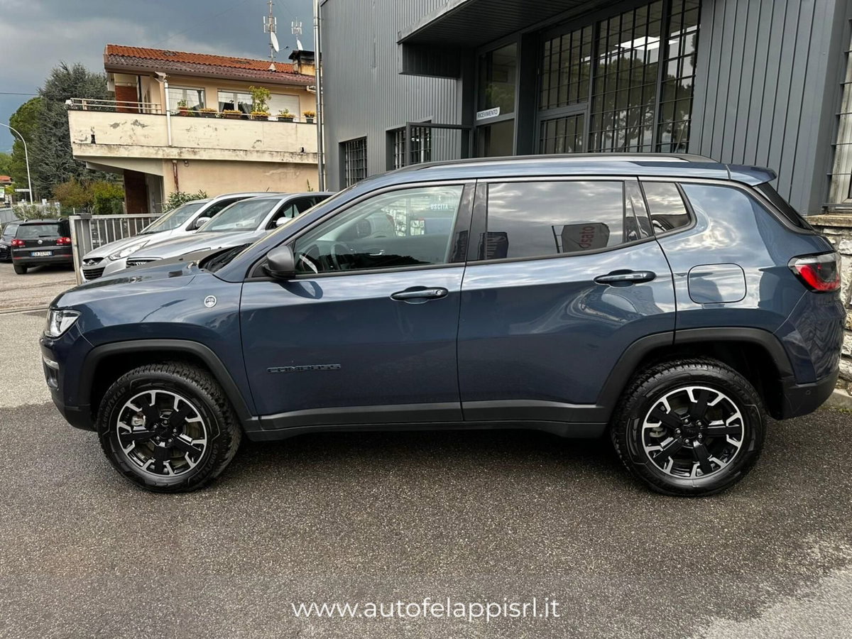 Jeep Compass 1.3 turbo t4 phev Trailhawk 4xe auto (4)