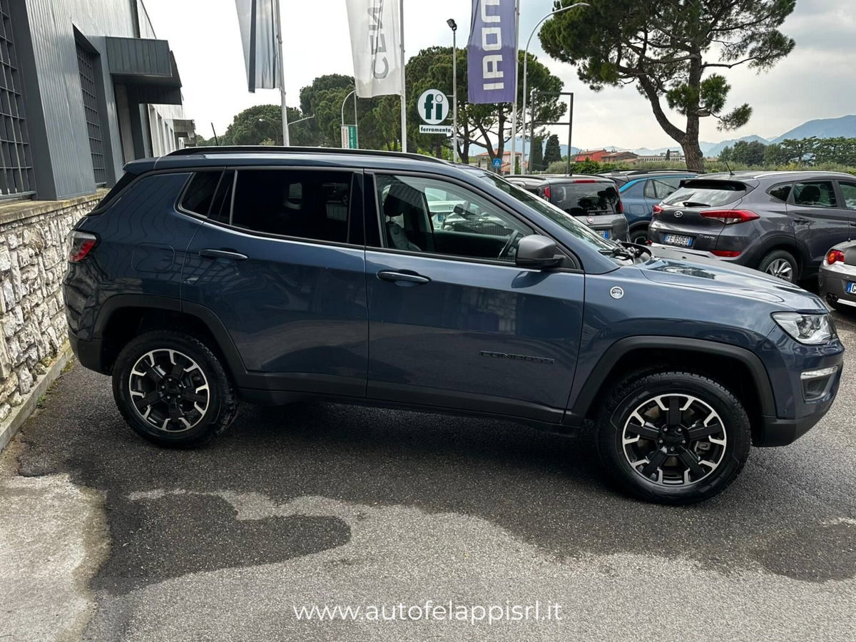 Jeep Compass 1.3 turbo t4 phev Trailhawk 4xe auto (6)