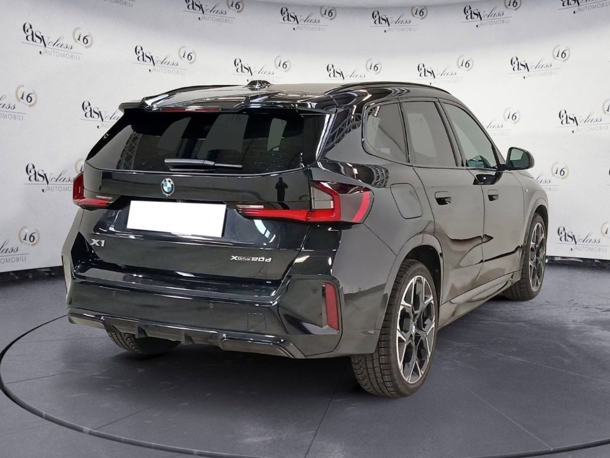 BMW X1 xDrive 20d Msport (2)