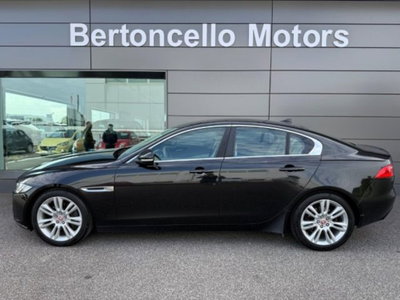 Jaguar XE 2.0 D Turbo 180CV aut. Prestige (3)