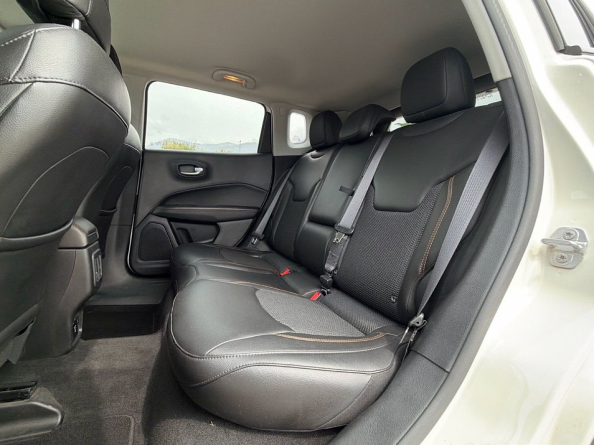 Jeep Compass 2.0 Multijet II 4WD Limited (10)