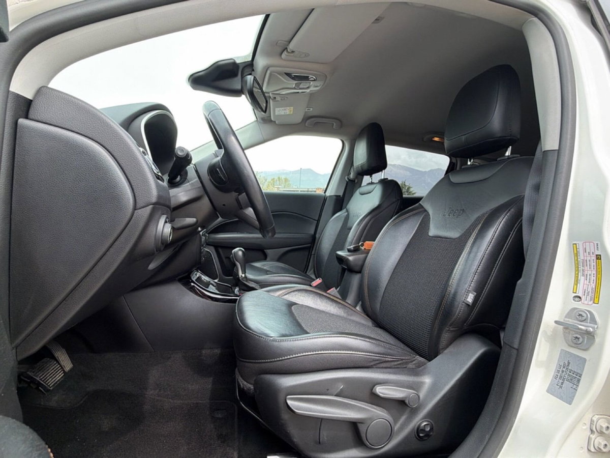 Jeep Compass 2.0 Multijet II 4WD Limited (11)