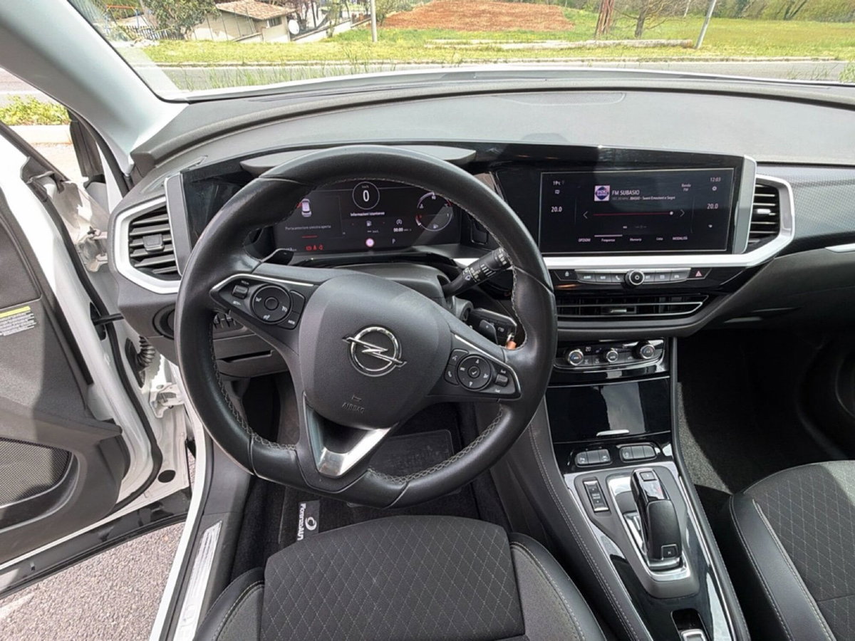 Opel Grandland 1.2 GS s&s 130cv at8 (12)