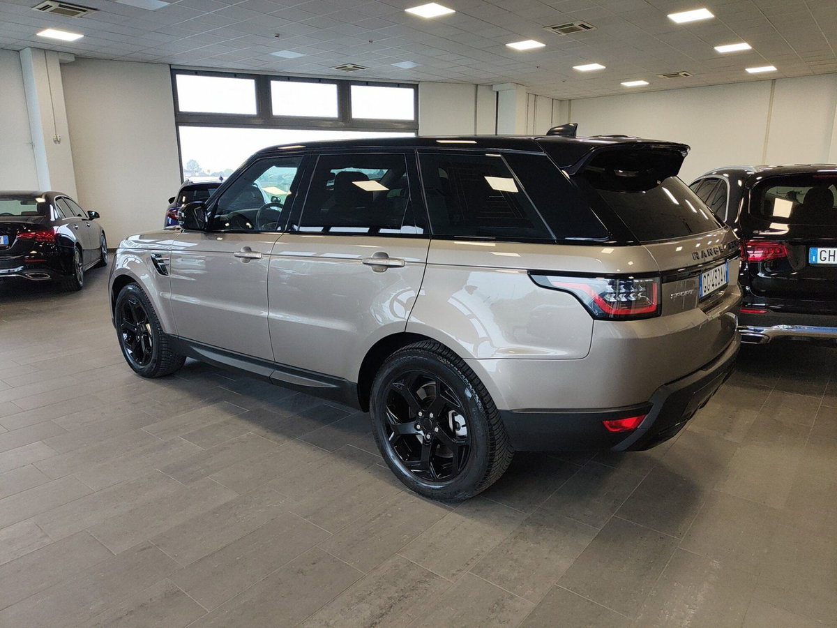 Land Rover Range Rover Sport 3.0D l6 249 CV HSE Dynamic Stealth (9)