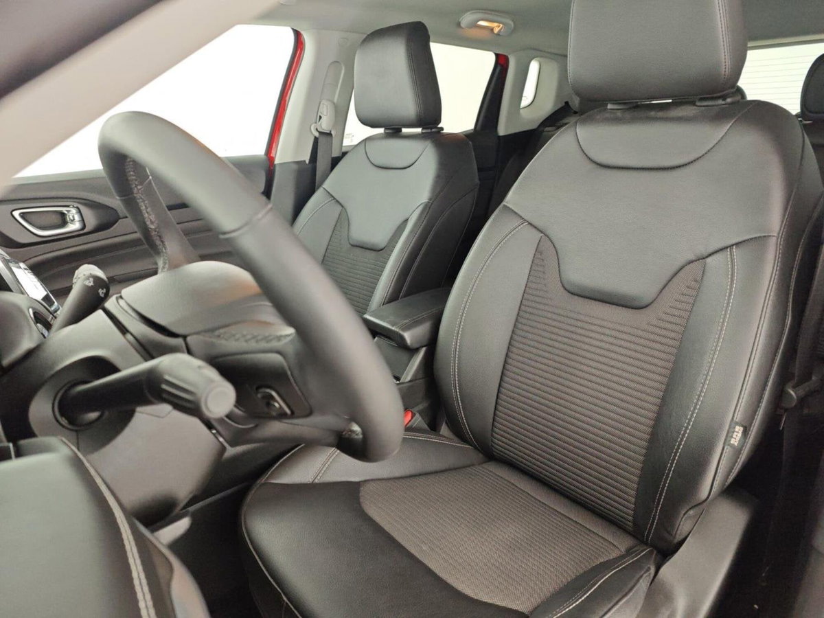 Jeep Compass 1.6 Multijet II 2WD Limited (13)