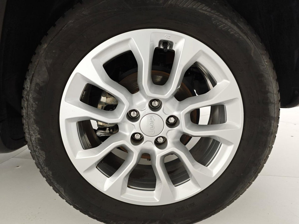 Jeep Compass 1.6 Multijet II 2WD Limited (9)