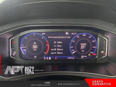 Volkswagen T-Roc 2.0 tdi R-Line 4motion 150cv dsg (7)