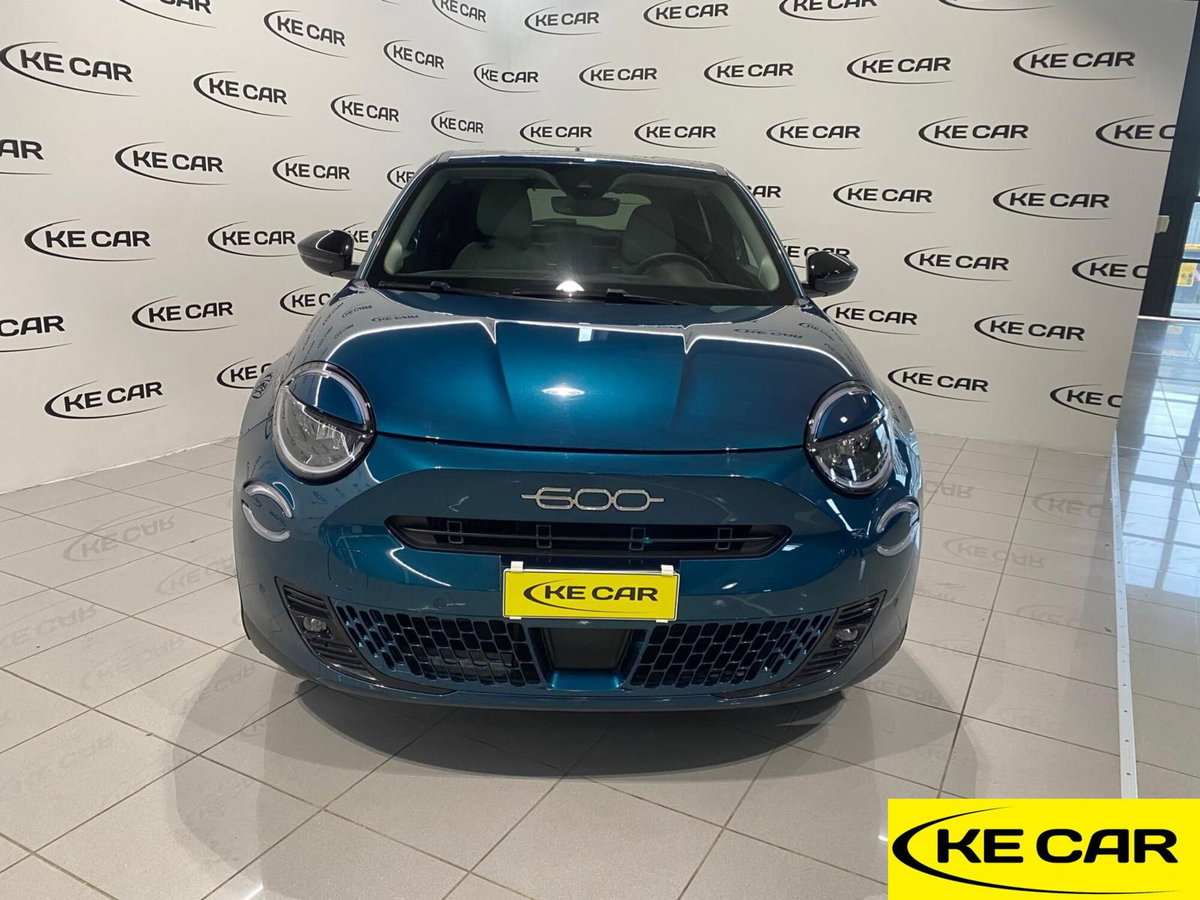 Fiat 600 1.2 hybrid La Prima 145cv auto (2)