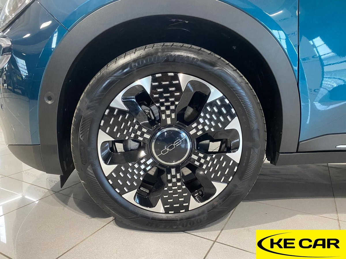 Fiat 600 1.2 hybrid La Prima 145cv auto (9)
