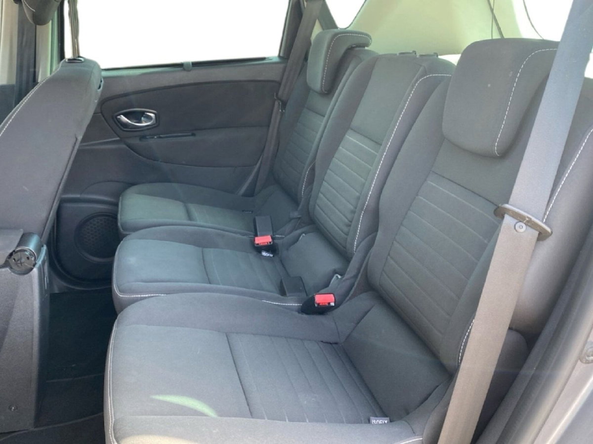 Renault Scénic X-Mod 1.5 dCi 110CV EDC Dynamique (11)