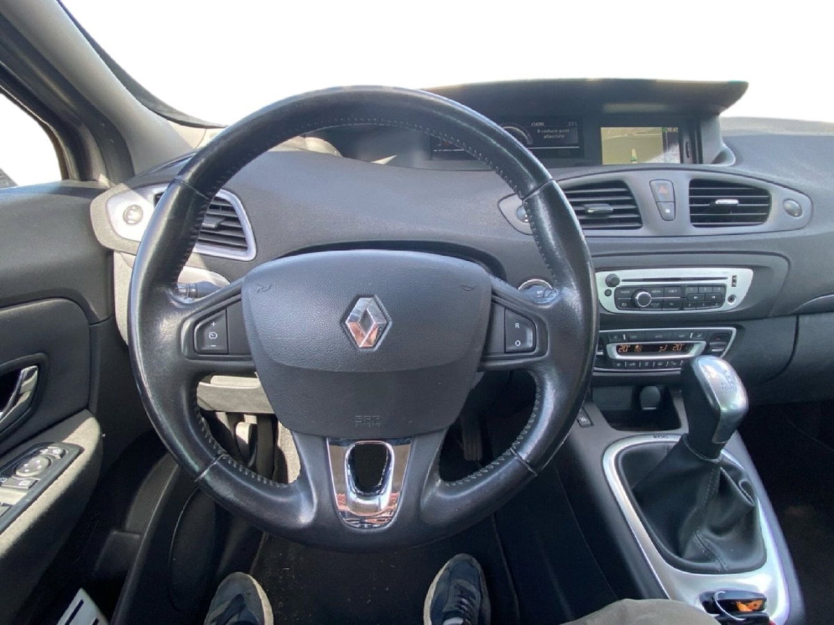 Renault Scénic X-Mod 1.5 dCi 110CV EDC Dynamique (14)