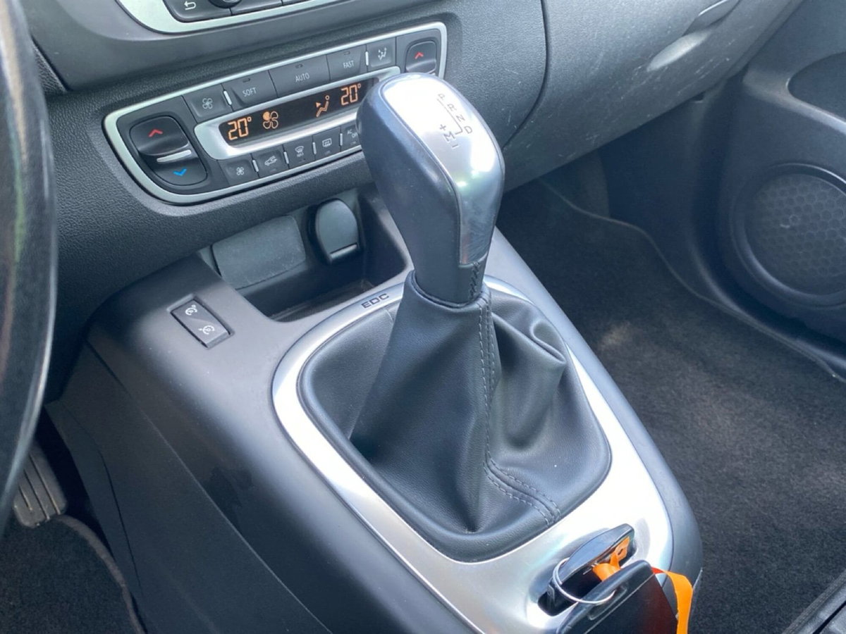 Renault Scénic X-Mod 1.5 dCi 110CV EDC Dynamique (16)