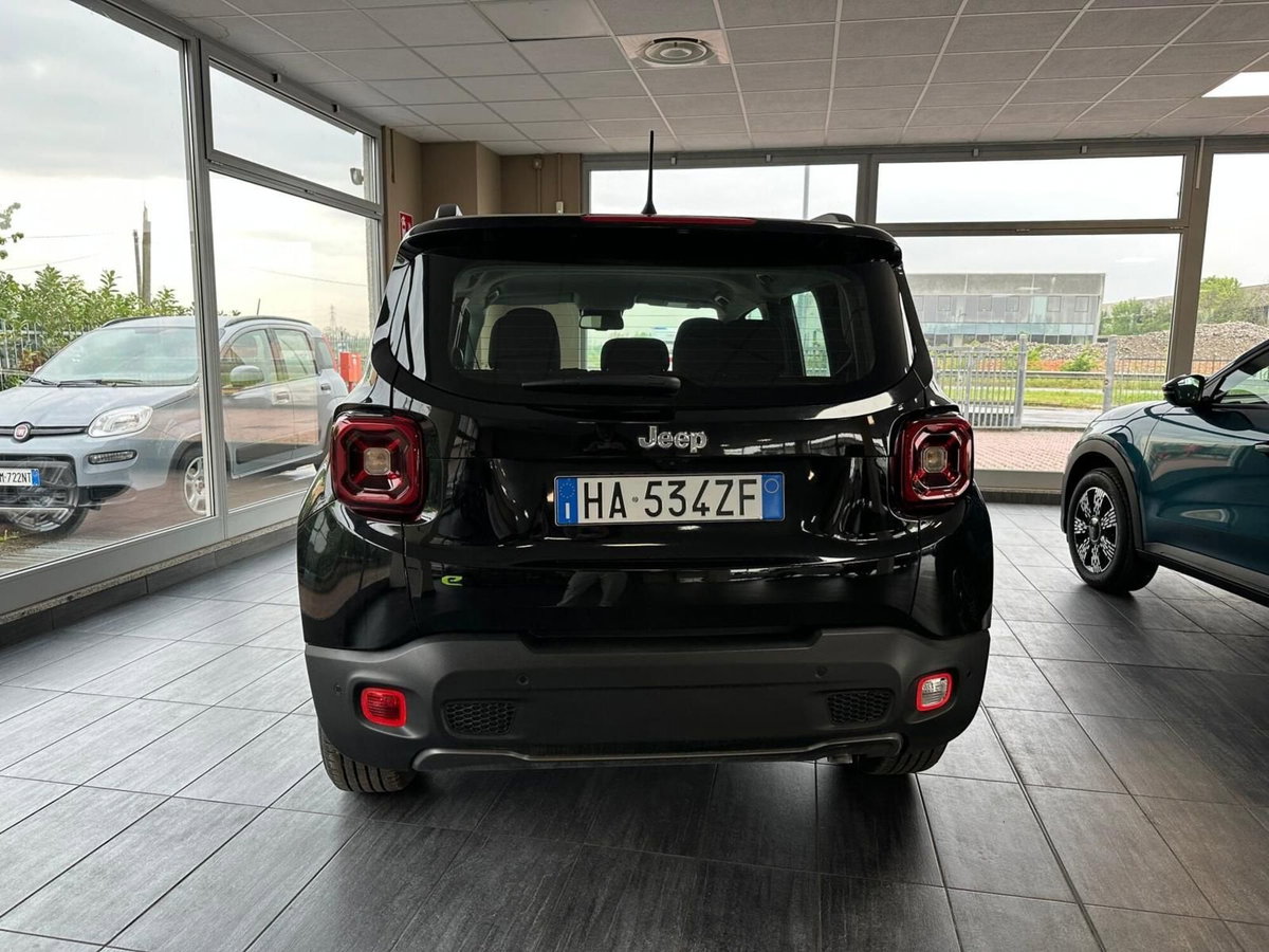 Jeep Renegade 1.5 turbo t4 mhev Altitude 2wd dct (3)
