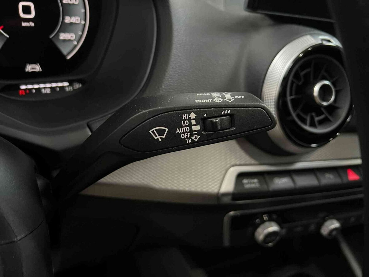 Audi Q2 Q2 30 TDI S line Edition (16)
