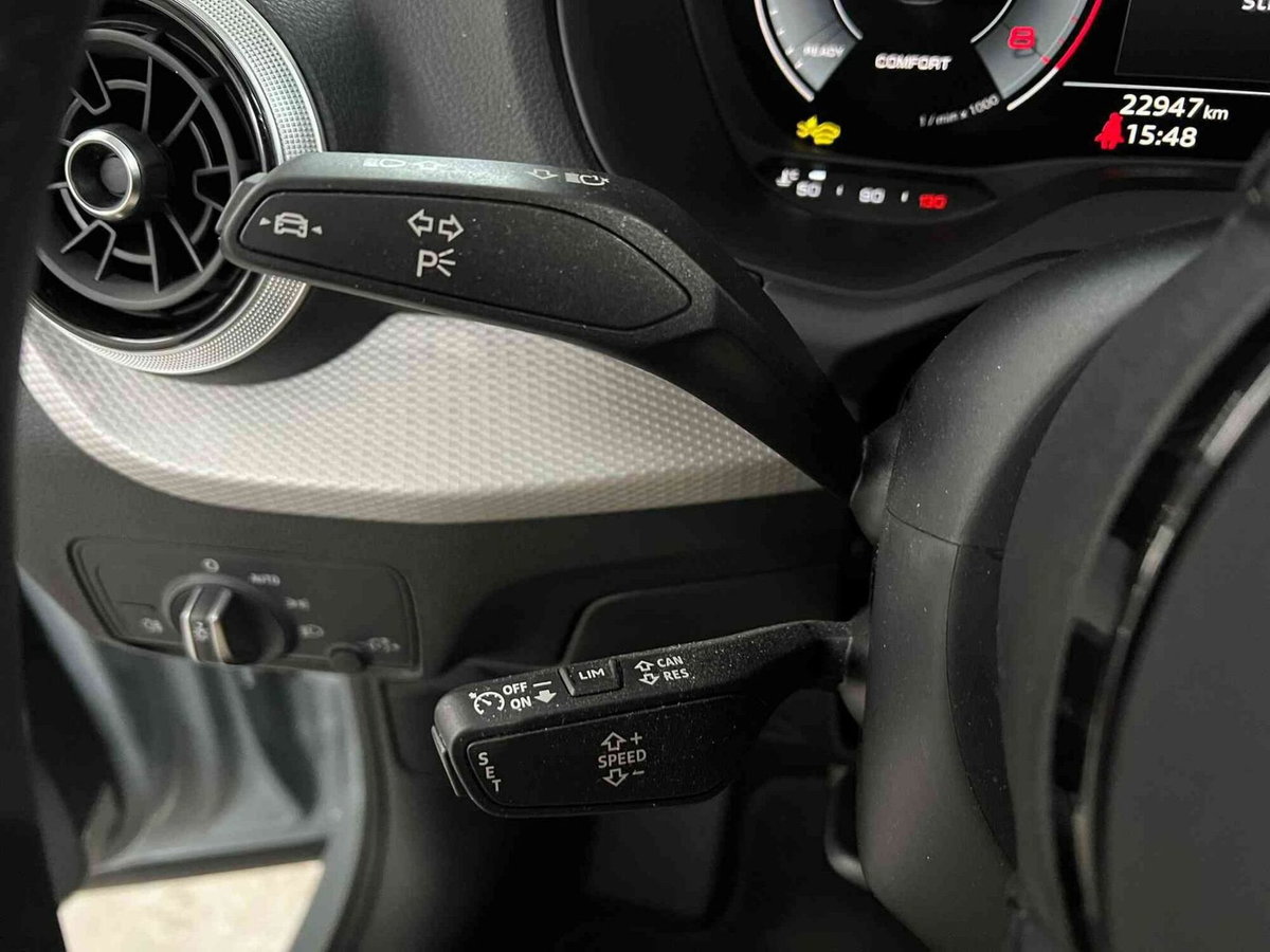 Audi Q2 Q2 30 TDI S line Edition (17)
