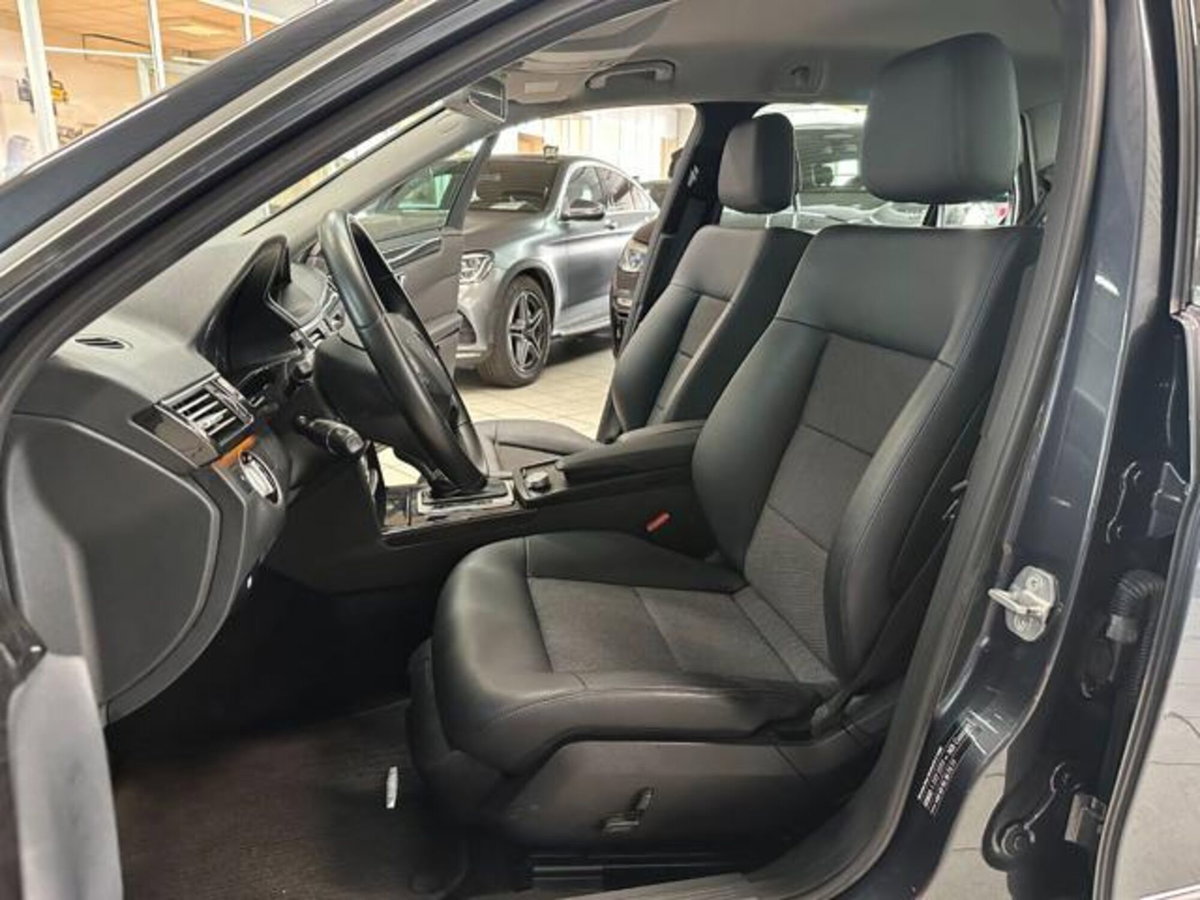 Mercedes-Benz Classe E Station Wagon 200 CGI BlueEFFICIENCY Avantgarde (10)