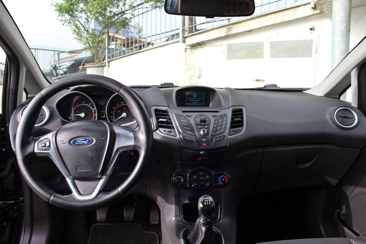 Ford Fiesta 1.4 5 porte Bz.- GPL Titanium (16)