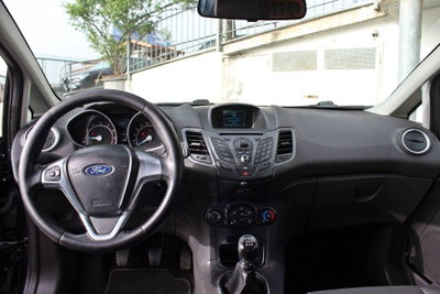 Ford Fiesta 1.4 5 porte Bz.- GPL Titanium (16)