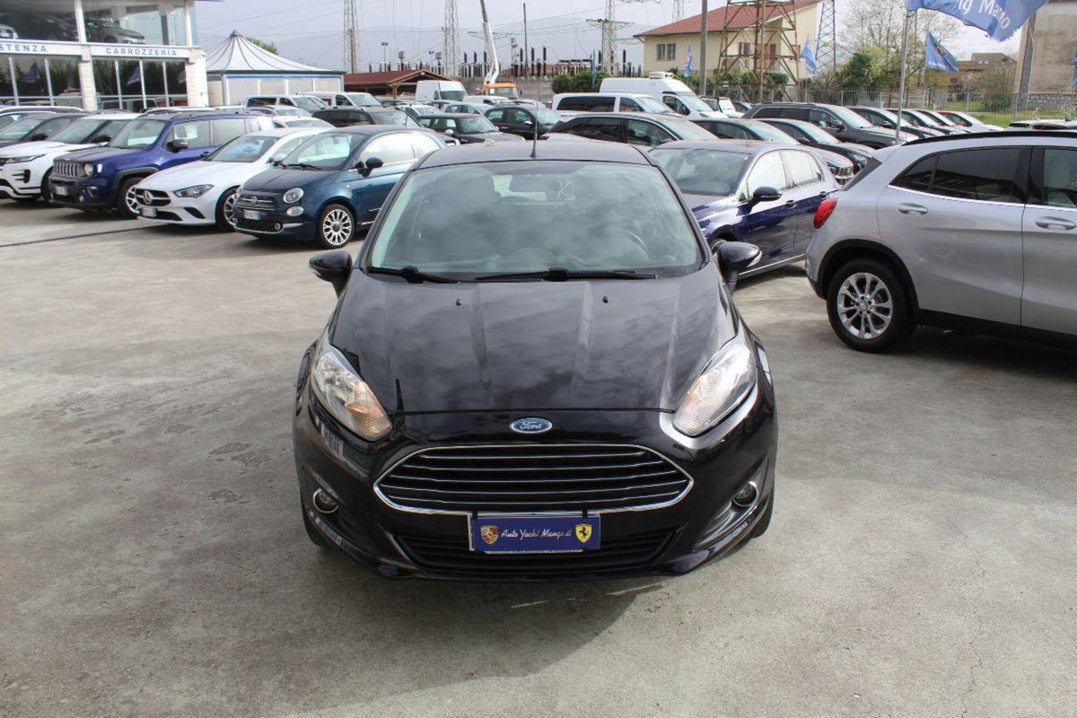 Ford Fiesta 1.4 5 porte Bz.- GPL Titanium (2)