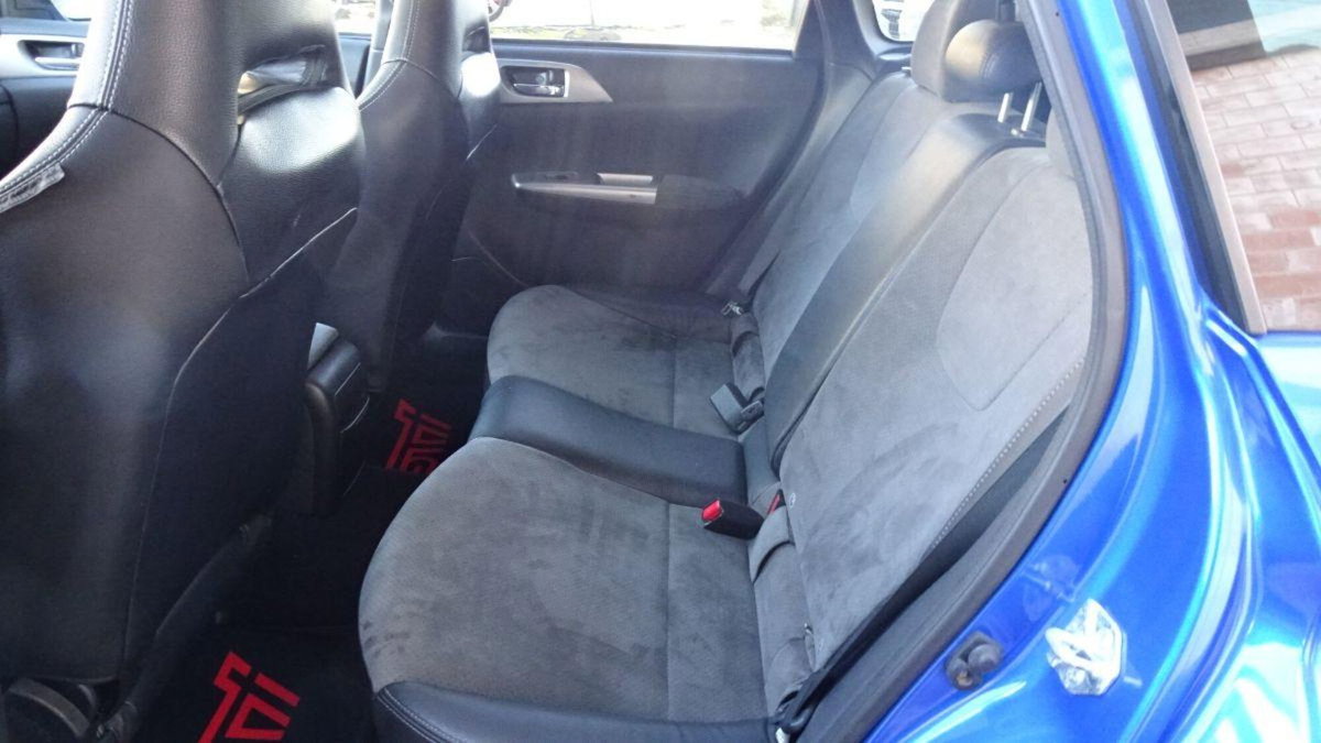 Subaru Impreza 2.5 turbo 16V WRX STi A-Line (17)