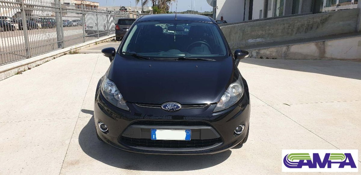 Ford Fiesta 1.2 60CV 5 porte Titanium (2)