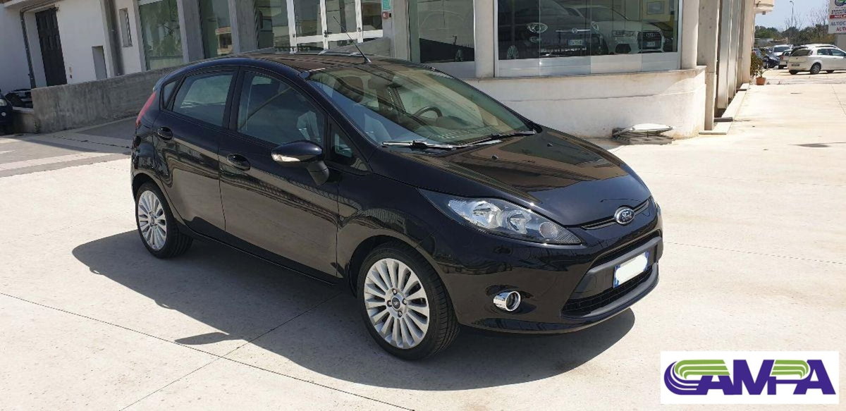 Ford Fiesta 1.2 60CV 5 porte Titanium (3)