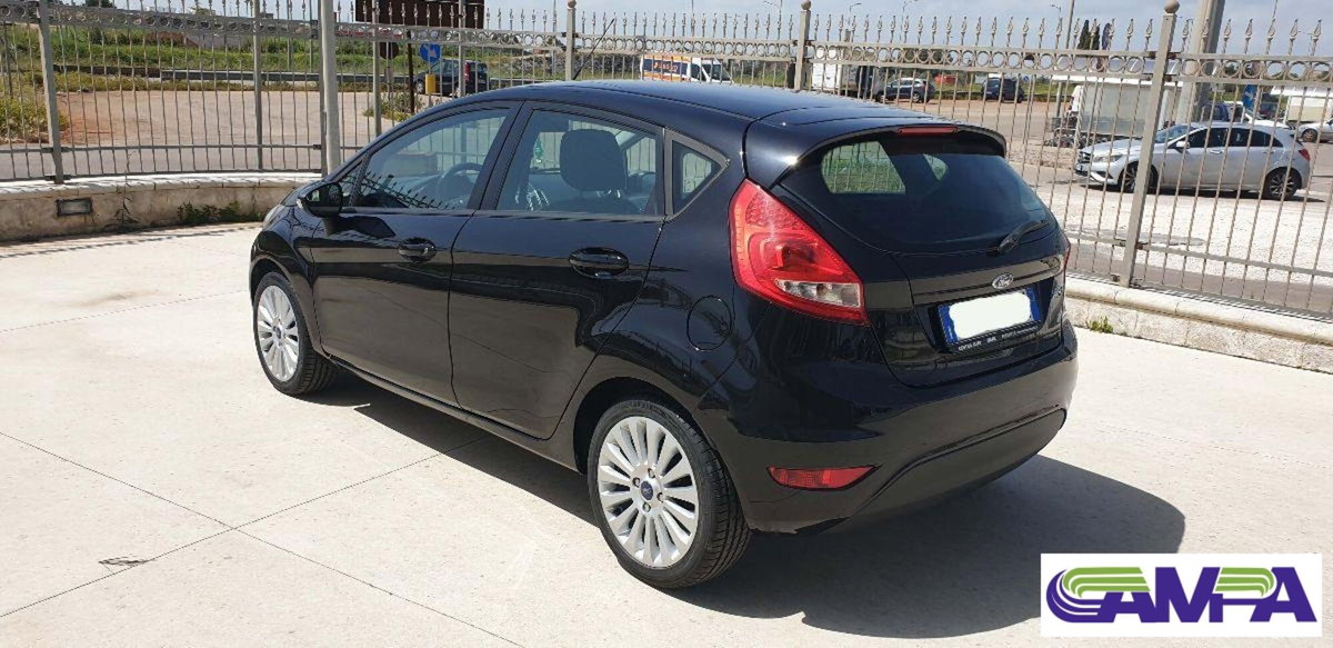 Ford Fiesta 1.2 60CV 5 porte Titanium (6)
