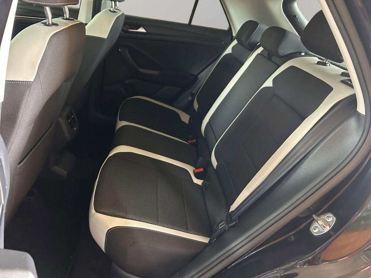 Volkswagen T-Roc 1.6 TDI SCR Advanced BlueMotion Technology (12)