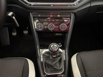 Volkswagen T-Roc 1.6 TDI SCR Advanced BlueMotion Technology (16)