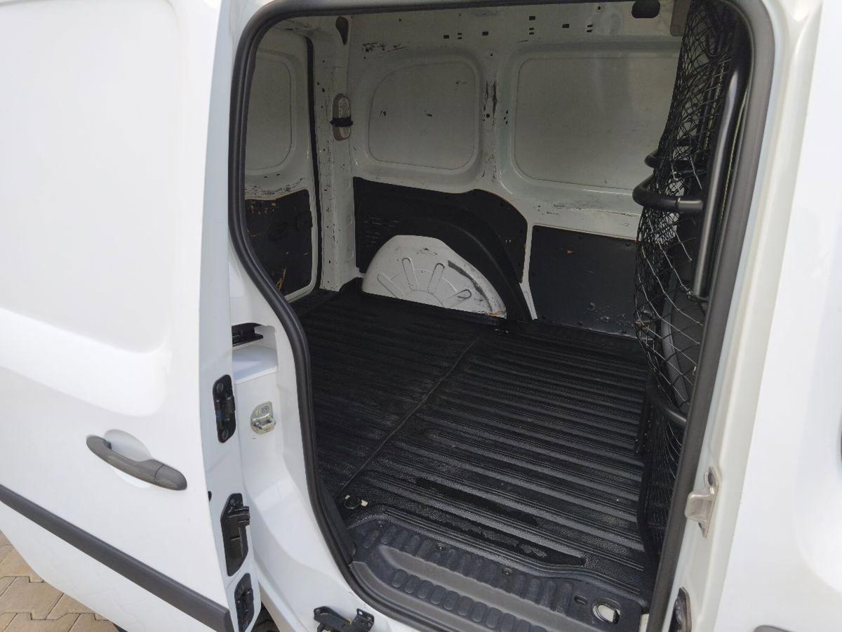Renault Kangoo 1.5 dCi 90CV F.AP. 4p. Express (13)