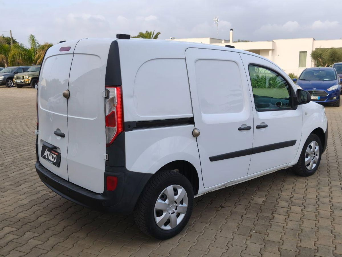 Renault Kangoo 1.5 dCi 90CV F.AP. 4p. Express (6)