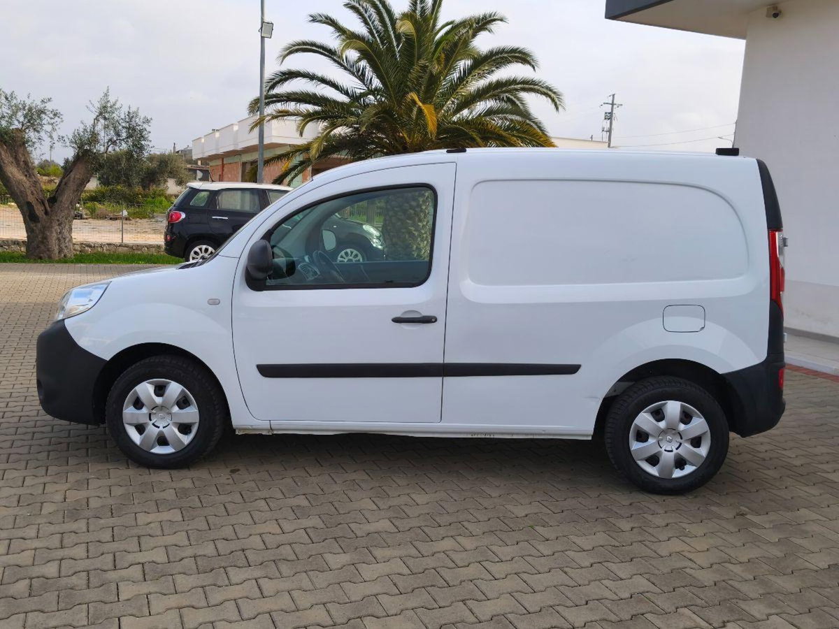 Renault Kangoo 1.5 dCi 90CV F.AP. 4p. Express (9)