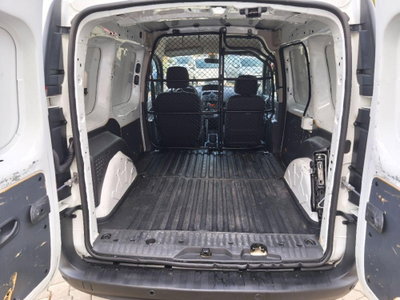 Renault Kangoo 1.5 dCi 90CV 5 porte Live (12)