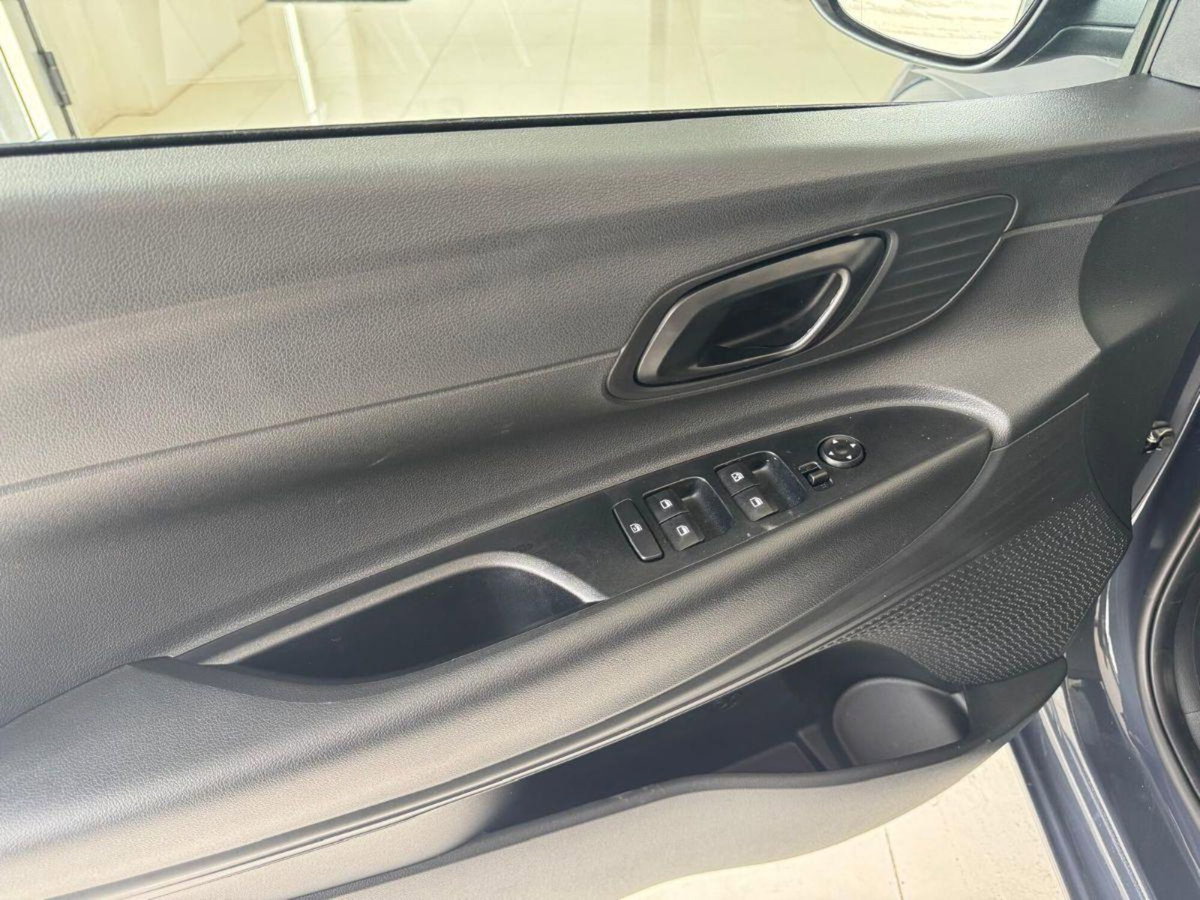 Hyundai i20 1.0 t-gdi Prime 90cv mt (8)