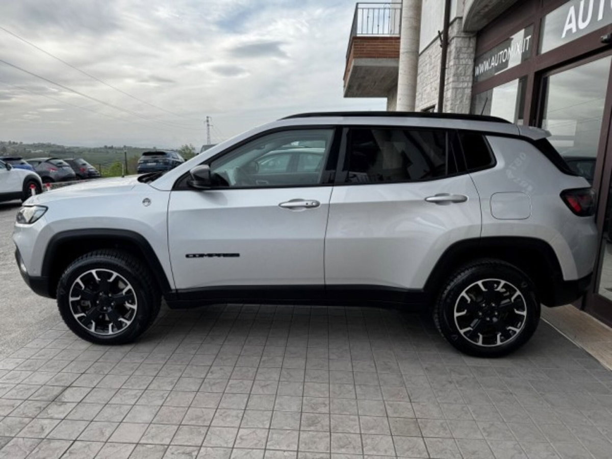 Jeep Compass 1.3 turbo t4 phev Trailhawk 4xe auto (13)