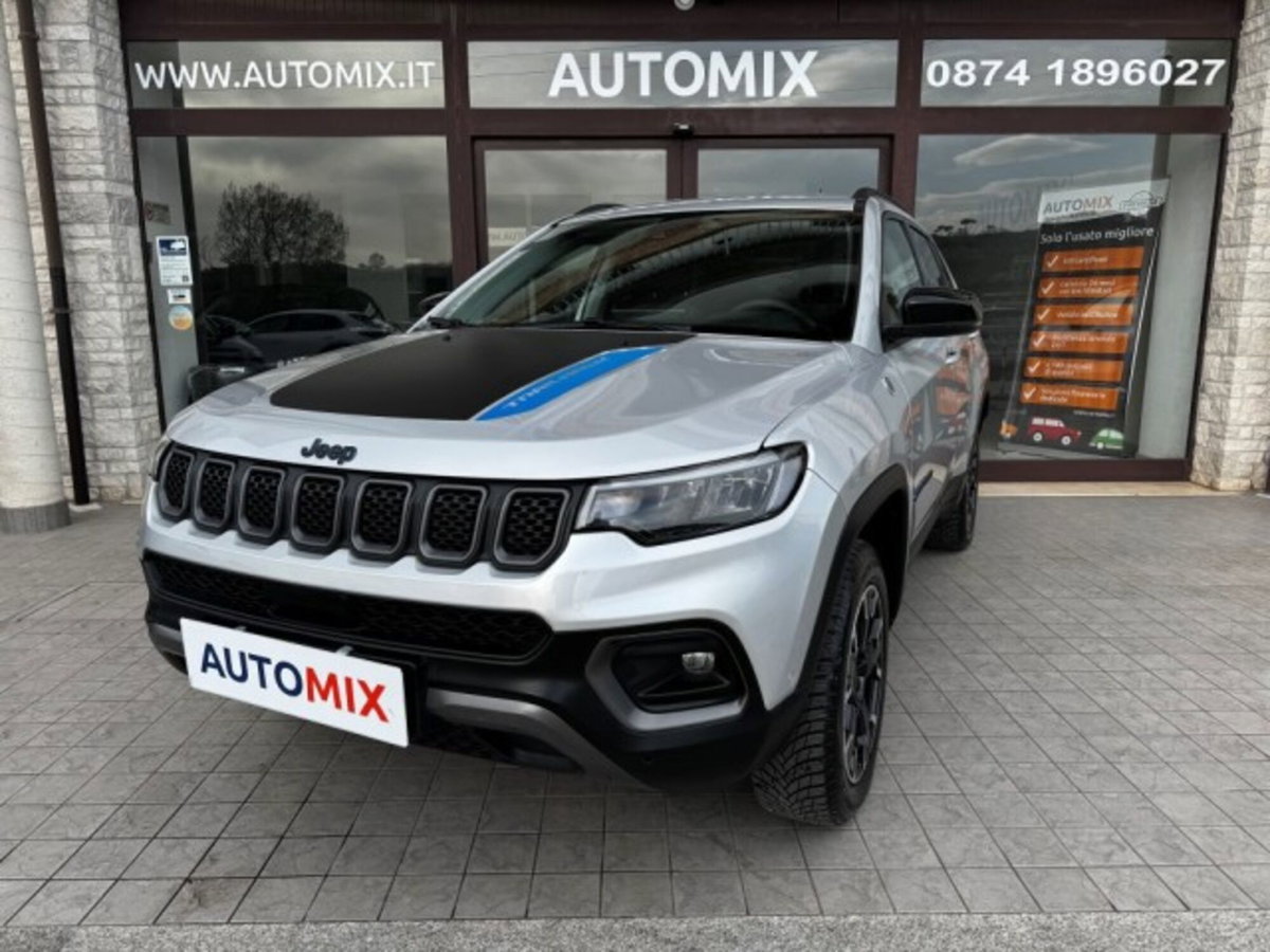 Jeep Compass 1.3 turbo t4 phev Trailhawk 4xe auto (2)