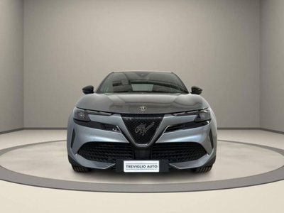 Alfa Romeo Junior elettrica Intensa 156cv (2)