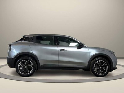 Alfa Romeo Junior elettrica Intensa 156cv (4)