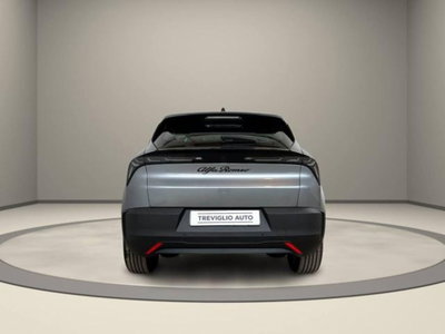 Alfa Romeo Junior elettrica Intensa 156cv (6)
