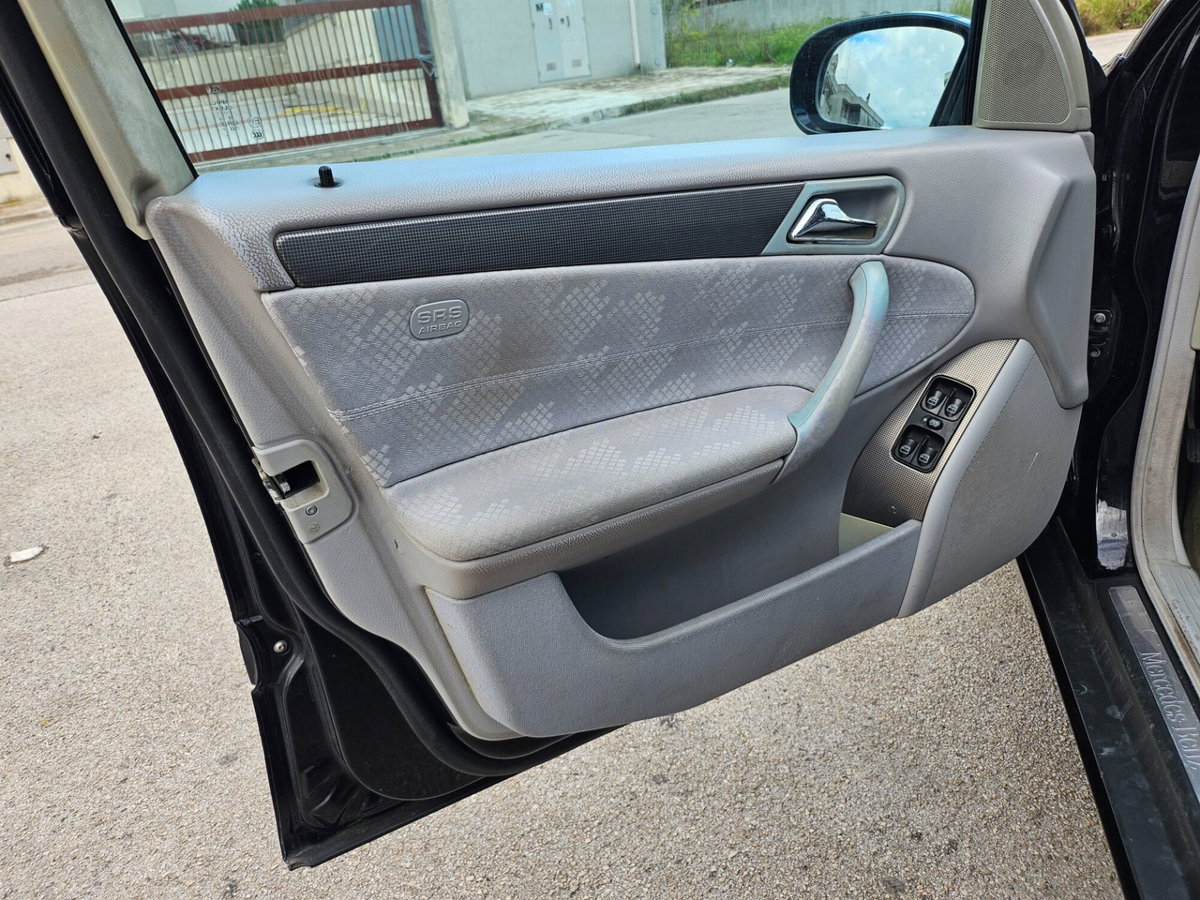 Mercedes-Benz Classe C Station Wagon 220 CDI cat Avantgarde Kubanite (12)