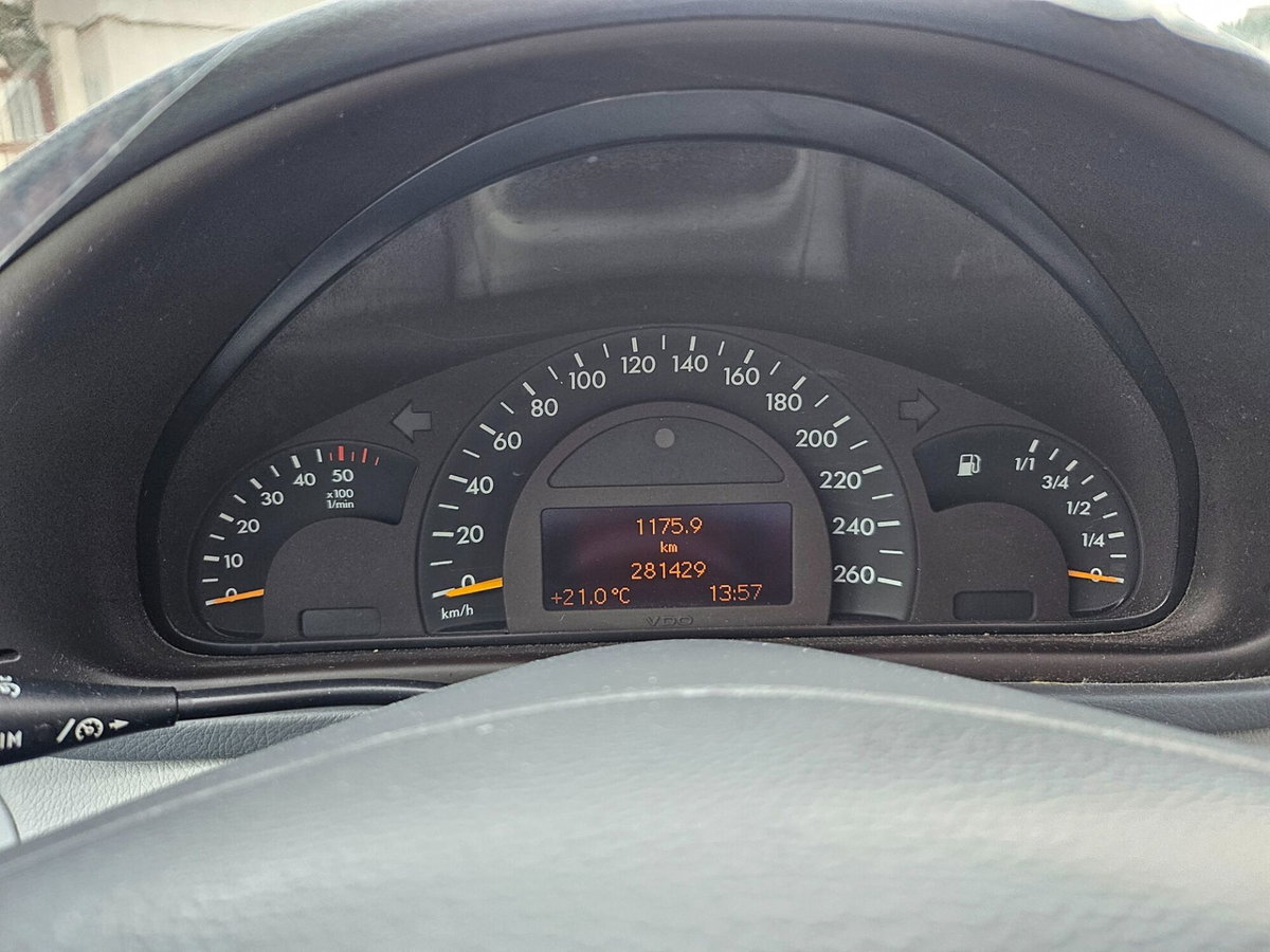 Mercedes-Benz Classe C Station Wagon 220 CDI cat Avantgarde Kubanite (14)